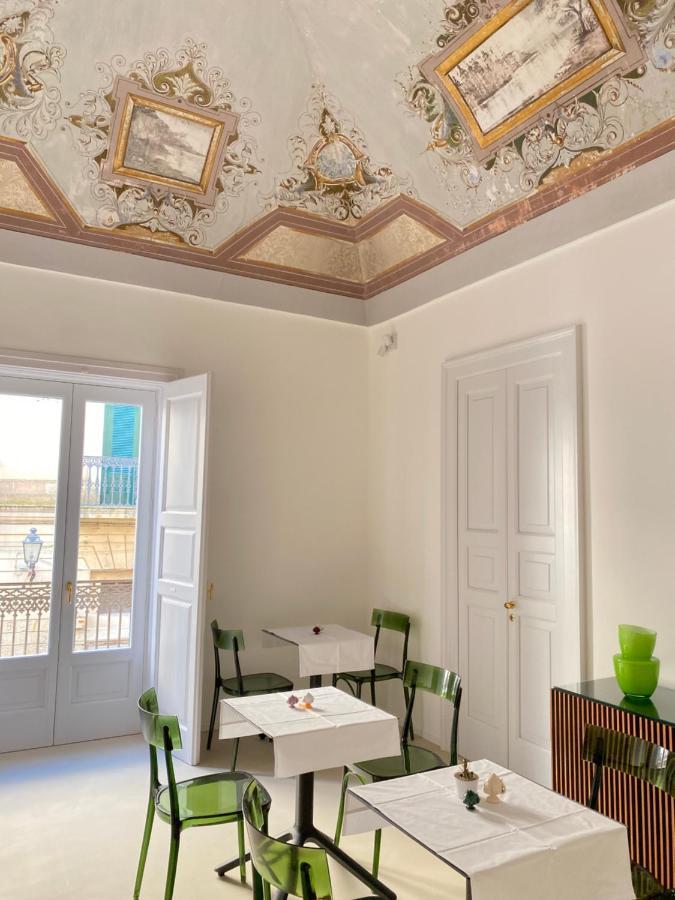 Palazzo Garibaldi - Luxury Suites Galatina Ngoại thất bức ảnh